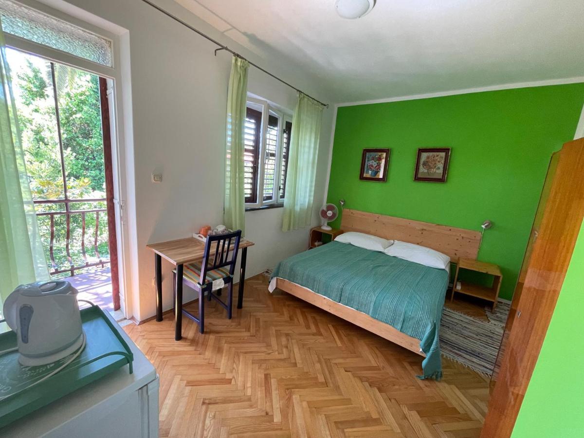 Hvar Guesthouse - Double Bedroom With Private Bathroom 젤사 외부 사진