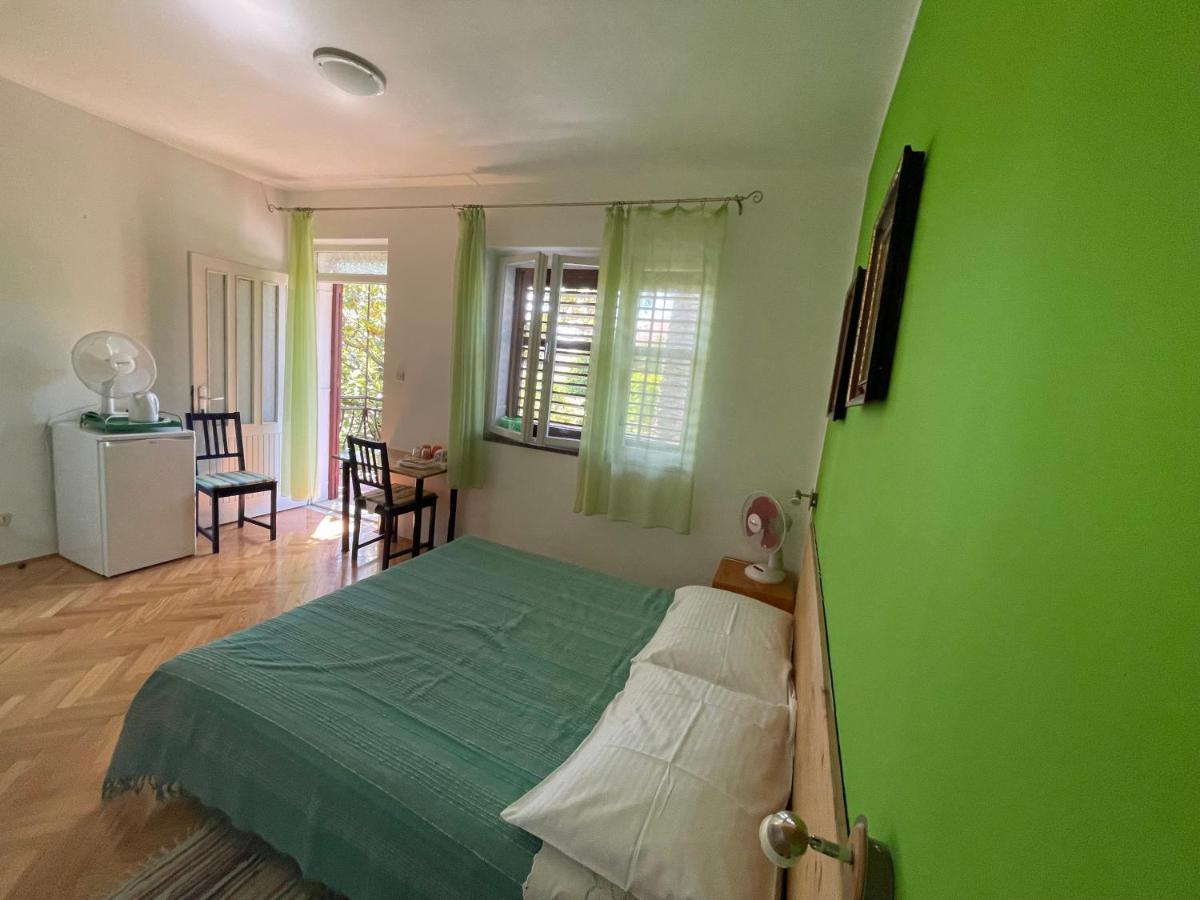 Hvar Guesthouse - Double Bedroom With Private Bathroom 젤사 외부 사진