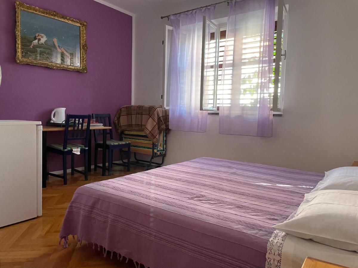 Hvar Guesthouse - Double Bedroom With Private Bathroom 젤사 외부 사진